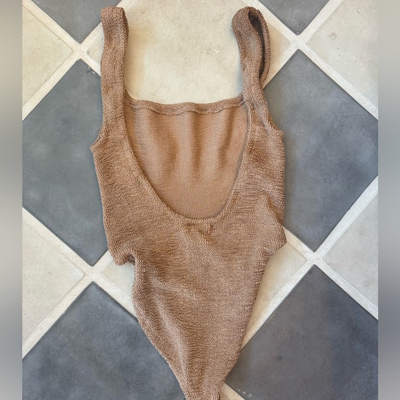 Hunza G Classic One Piece 🤎 - Picture 2 of 2